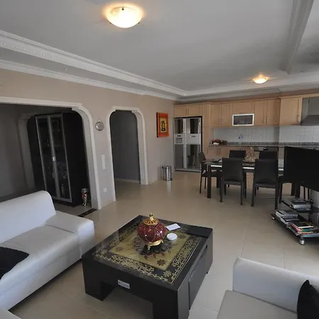 Europ Penthouse *