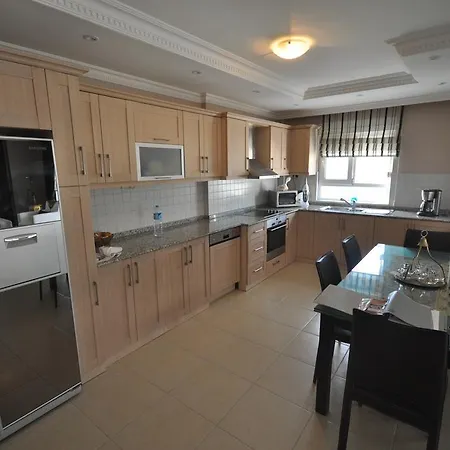 Europ Penthouse Apartmán *