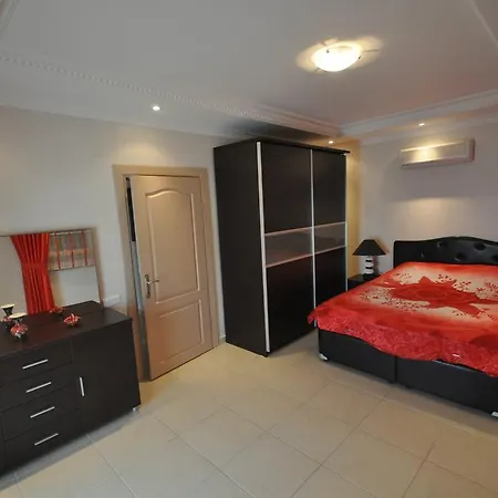 Europ Penthouse *